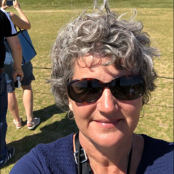 Meet your Posher, Glenna - Picture 1 of 1